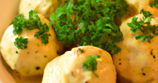 Kynuté knedlíky s švestkovou náplní