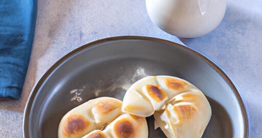 Naan s česnekem a jogurtem