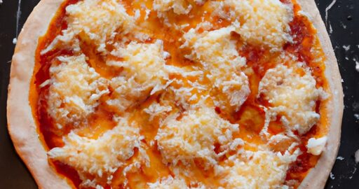 Domácí pizza s rajčaty a mozzarellou