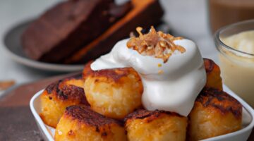 Jehněčí kořeněná s kešu oříšky