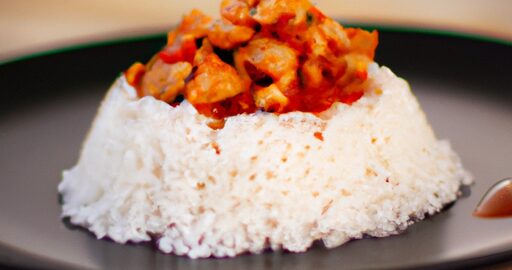 Kuřecí kokosová omáčka s rýží.