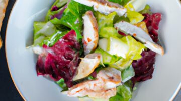 Kuřecí salát s medem a hroznem