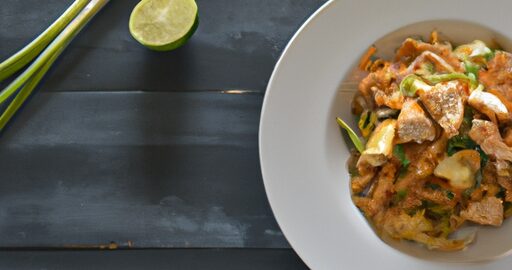 Pad Thai s kuřecím masem.