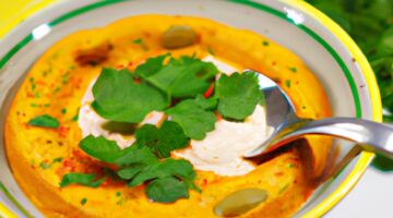 Kuřecí červený kari se zeleninou.