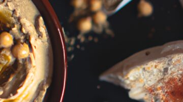 Hummus s křupavým chlebem