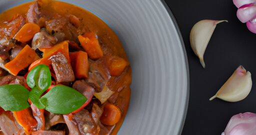 Houbové ragú s batátovou kaší.