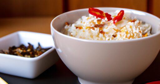 Smažený rýžový nákyp s masem.