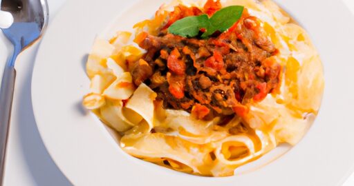 Ragu bolognese s tagliatelle a parmazánem
