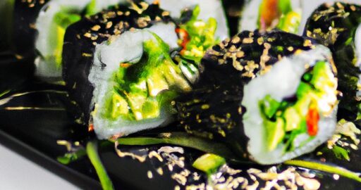 Sushi se zeleninou a lososem.