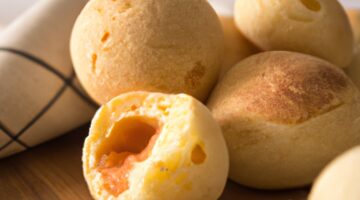 Pão de Queijo domácí focaccia