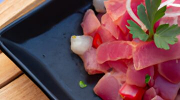 Ceviche z lososa atún.