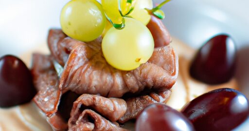 Smažený hermelín s bramborami.