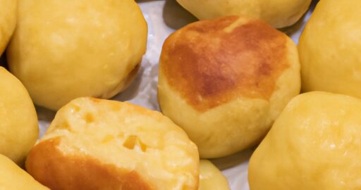 Knedlíky se zelím a klobásou