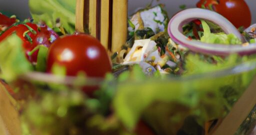 Smažený fazolový salát se slaninou