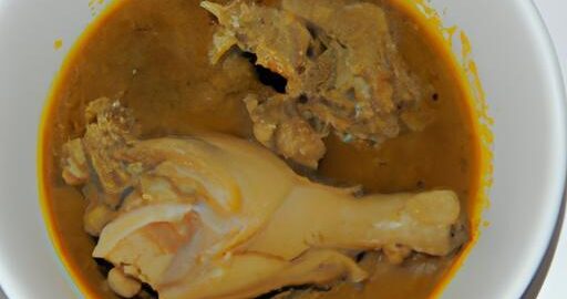 Kari s kuřecím masem a ras d’amwem