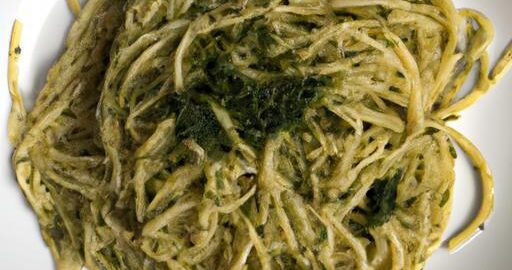 Řízkové špagety s bazalkovým pestem