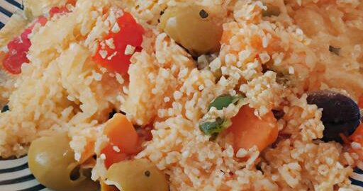 Kuskus s olivami a zeleninou