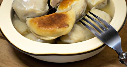 Moravský vrabec s houskovým knedlíkem