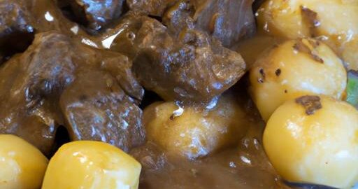 Hovězí Bourguignonne s bramborem