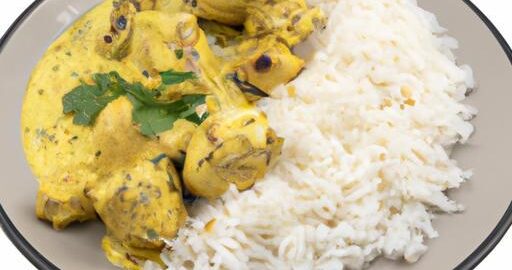 Kuřecí korma s rýží a jogurtem