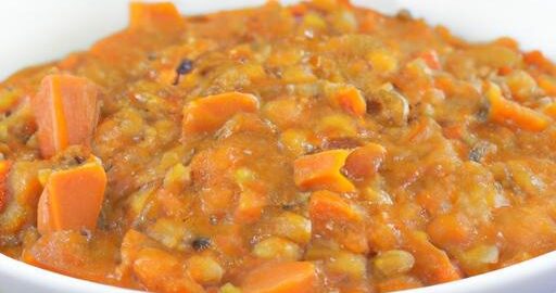 Veganský guláš s červenou čočkou