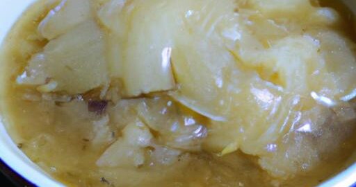 Hrnčířova polévka z cibule