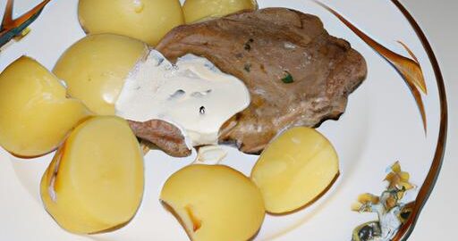 Telecí s křenovou omáčkou a bramborem