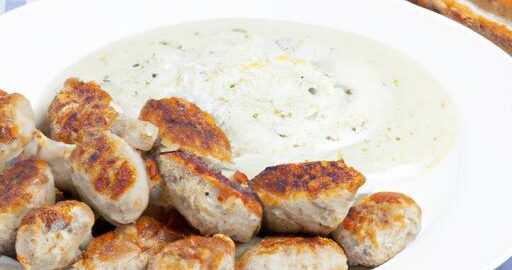 Kuřecí kofta s bílým jogurtem