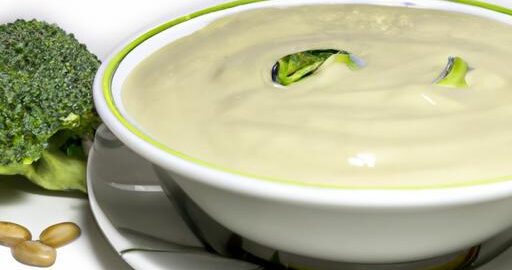 Brokolicová polévka s ořechy