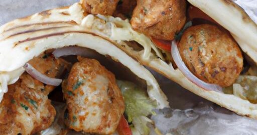 Kouskky kuřecích kofta v pita