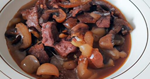 Beef bourguignon s houbami a šalotkami