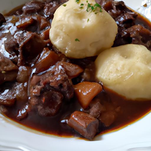 Hovězí Bourguignon ragú s knedlíkem