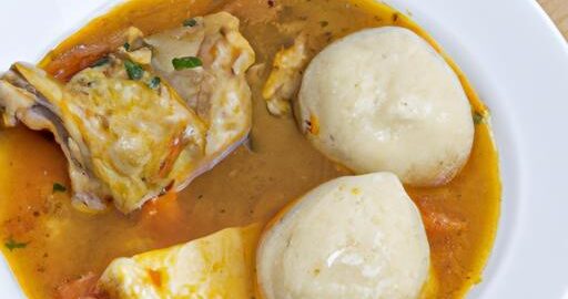 Kuřecí guláš s knedlíkem