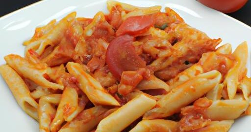 Penne arrabiata s česnekem a rajčaty