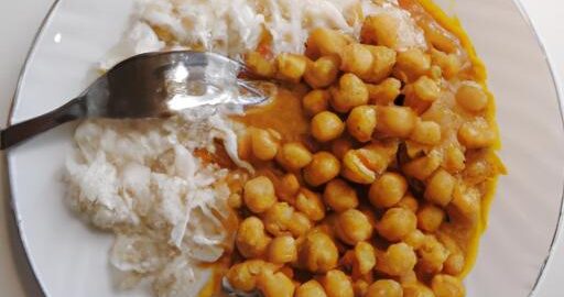 Cizrna s kari omáčkou a rýží