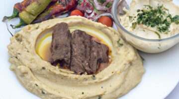 Grilované jehněčí kofta s humusem