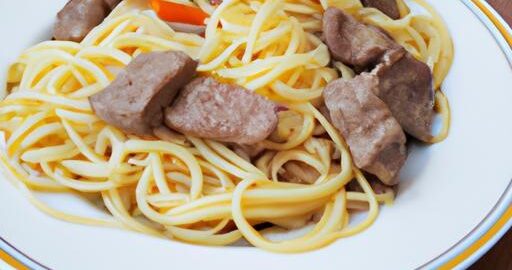 Jednoduché nudle s hovězím masem