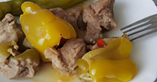 Nakládaná zelená paprika s masem