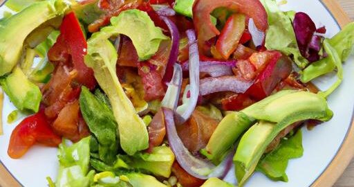 Zeleninový jarní salát s avokádem