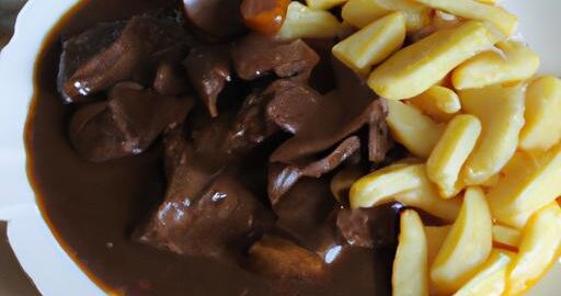 Hovězí borguignon s hranolkami