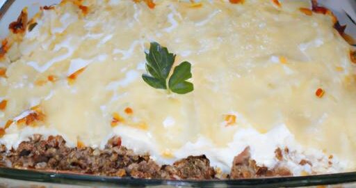 Lazaně s hovězím masem a bešamelem