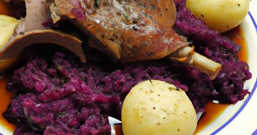 Kachna s červeným zelím a knedlíky