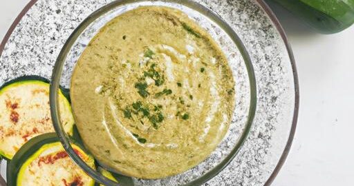 Recept: Tahini omáčka s cuketou