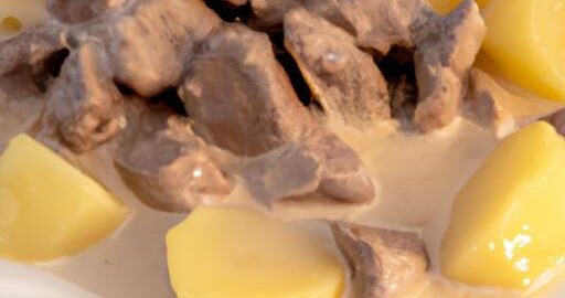 Hovězí na smetaně s brambory