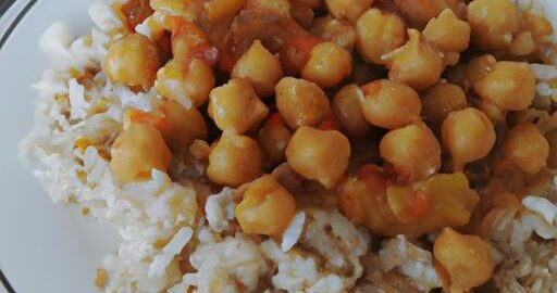 Moudardara s cizrnou a rýží