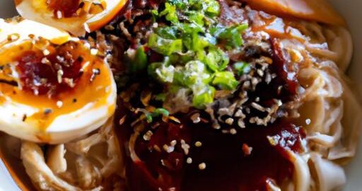 Ramen s vajíčkem a karamelizovanou cibulkou