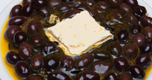 Lamí s citrónem a olivami