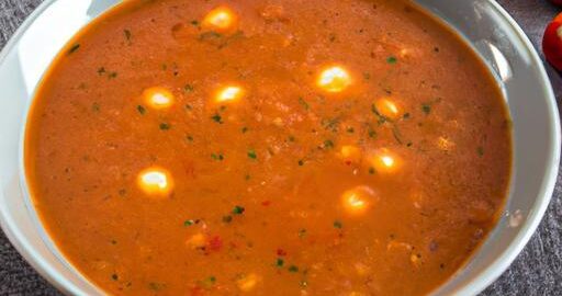 Italská polévka s mozzarellou a rajčaty