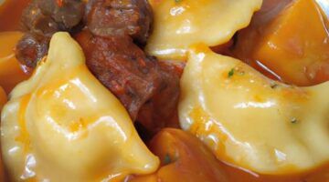 Tradiční guláš s knedlíkem