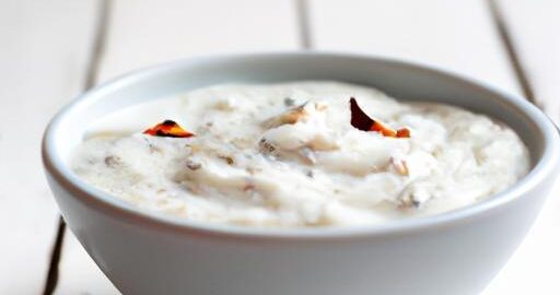 Kořeněný iránský jogurtový dip